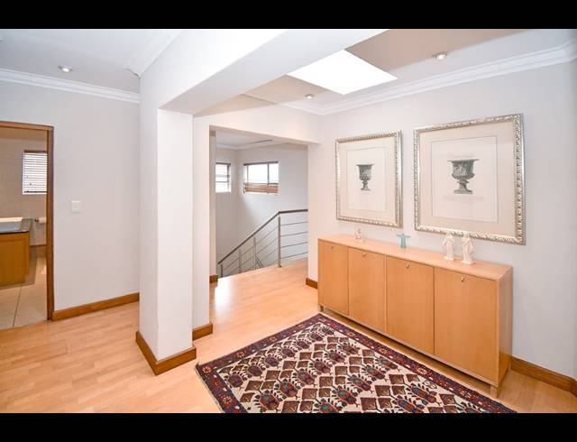 4 BEDROOM HOUSE FOR SALE IN KENSINGTON
